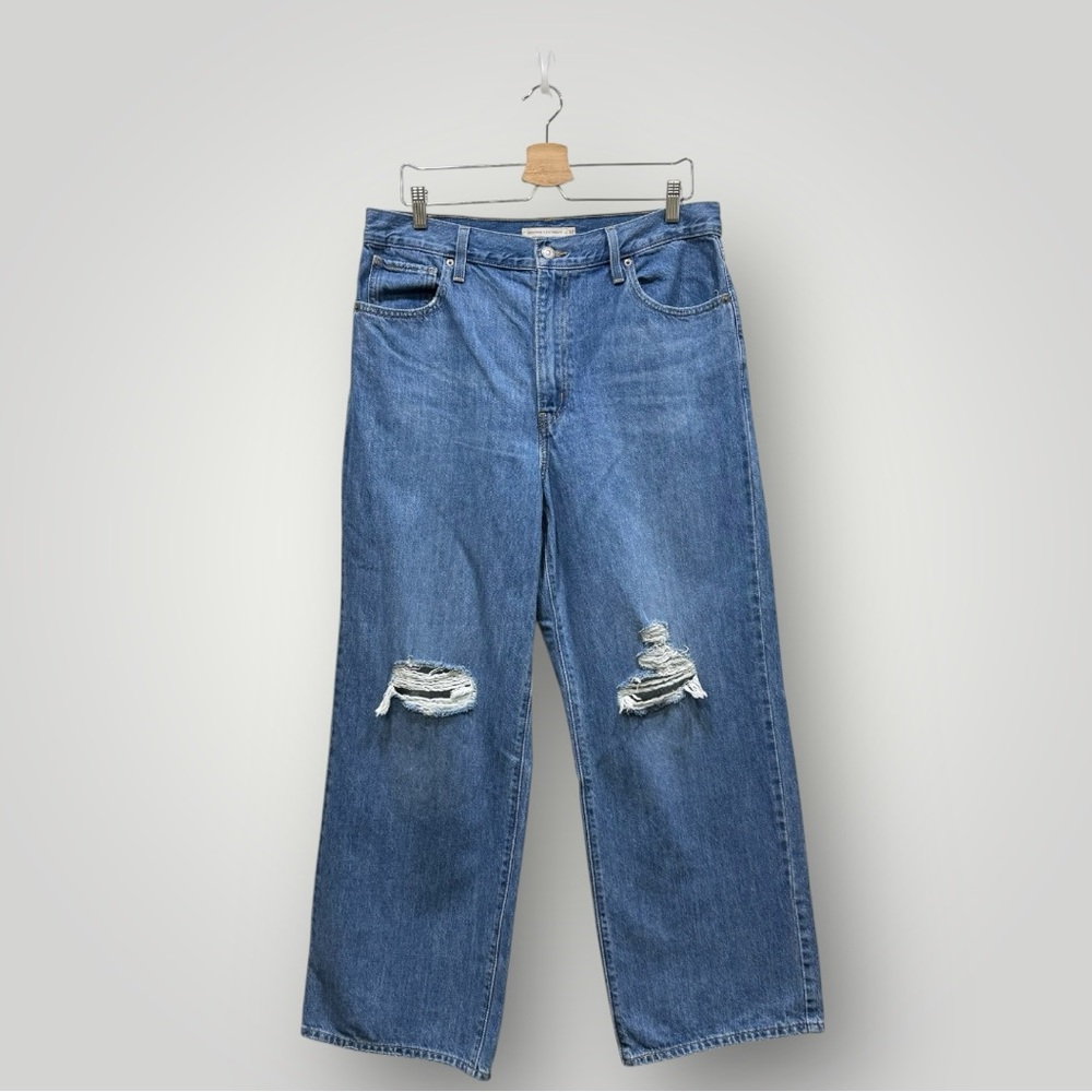 Levi’s High Waisted Straight Jeans Sz‎ 32